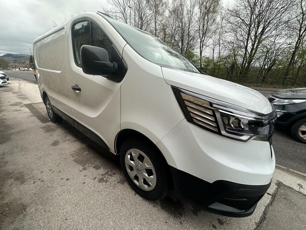 Renault Trafic Panel Van 2.0 Dci Blue Sl28 Business L1 H1 Euro 6 FY72TGV White #3