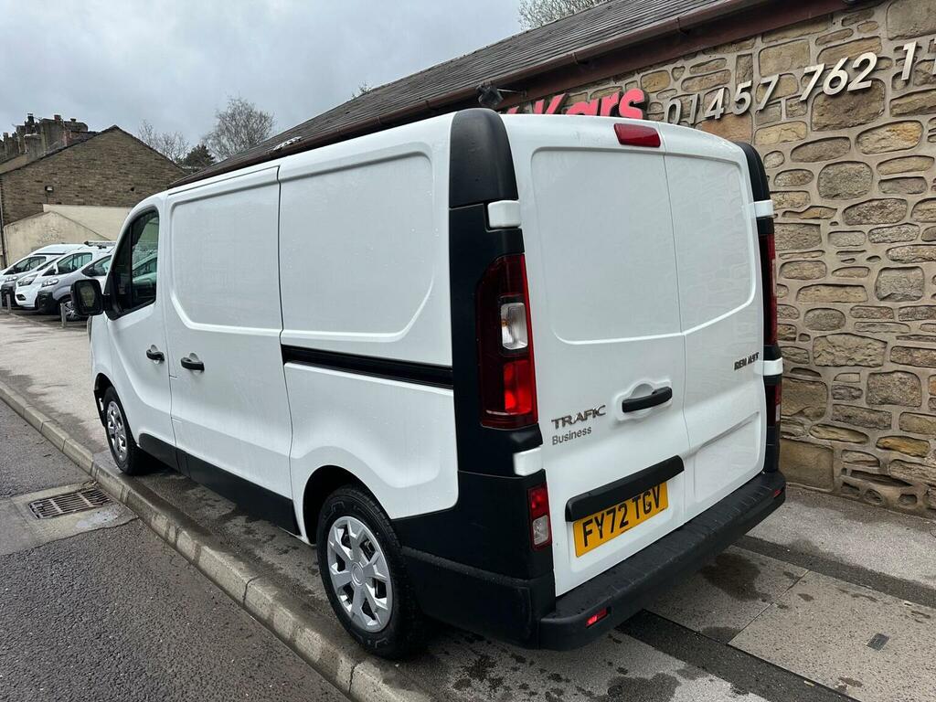 Renault Trafic Panel Van 2.0 Dci Blue Sl28 Business L1 H1 Euro 6 FY72TGV White #2