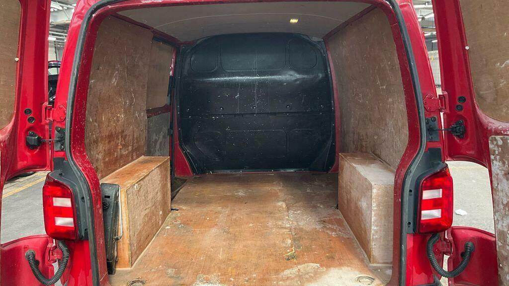 Volkswagen Transporter Panel Van 2.0 Tdi T26 Bluemotion Tech Startline Fw BL68URH Red #3