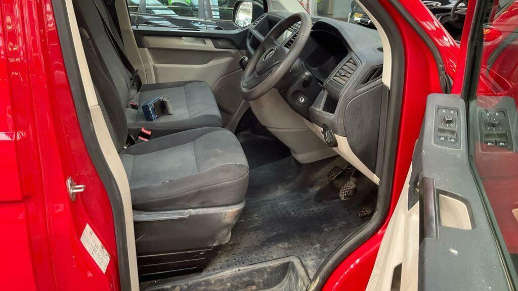 Volkswagen Transporter Panel Van 2.0 Tdi T26 Bluemotion Tech Startline Fw BL68URH Red #5