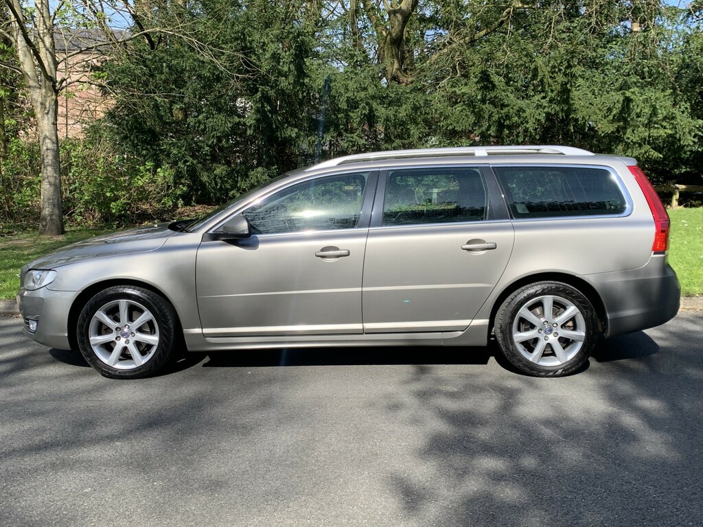 Volvo V70 2.0 Se Lux D4 Gold #6