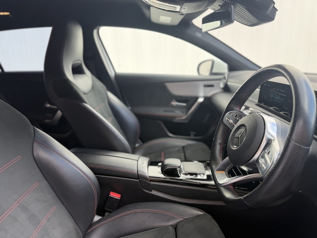 Mercedes-Benz A Class 2.0 A250 Amg Line Premium Hatchback 7 White #6