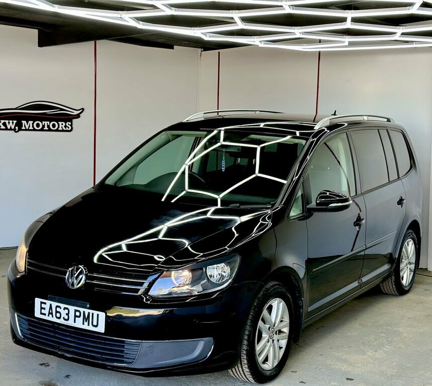 Volkswagen Touran 1L Se Black #5