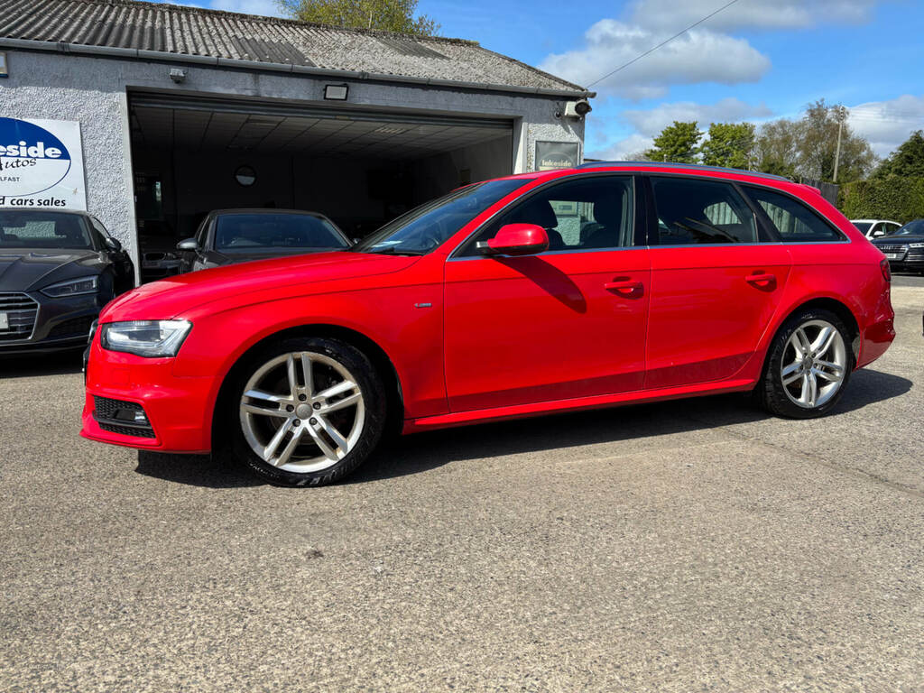 Audi A4 2.0 Tdi 150 S Line Multitronic Red