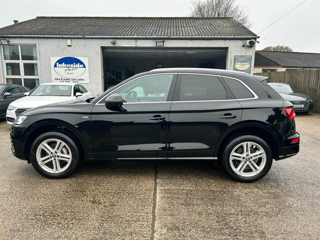 Audi Q5 2.0 Tdi Quattro S Line S Tronic NK18LTT Black #2