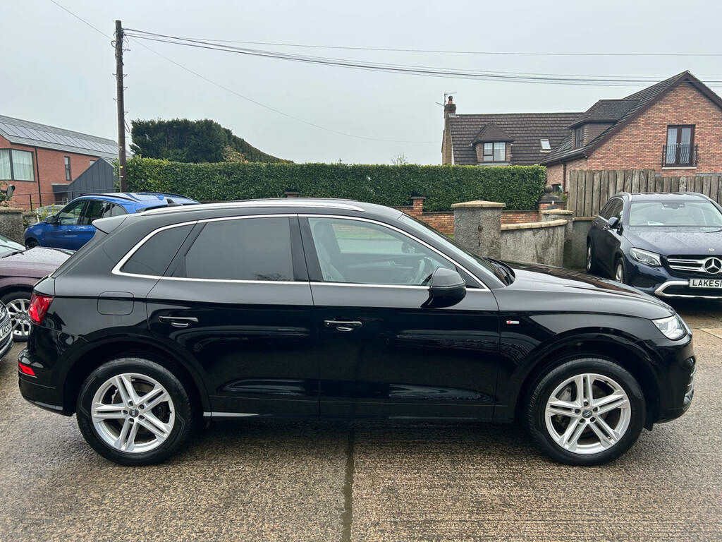 Audi Q5 2.0 Tdi Quattro S Line S Tronic NK18LTT Black #6
