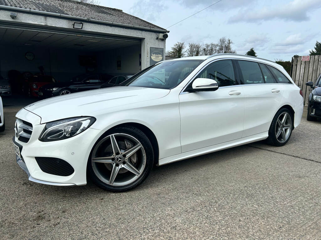 Mercedes-Benz C Class C220d Amg Line 9G-tronic White
