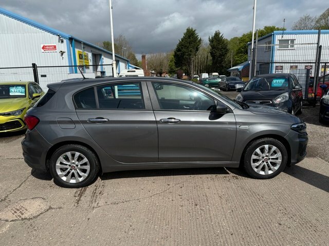 Fiat Tipo 1.6 Multijetii Easy Plus Hatchback Manu Grey #2