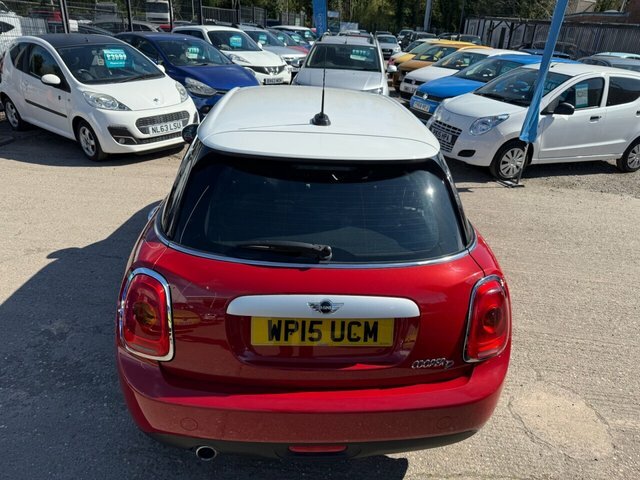 Mini Hatch 1.5 Cooper D Hatchback Euro 6 S Red #4