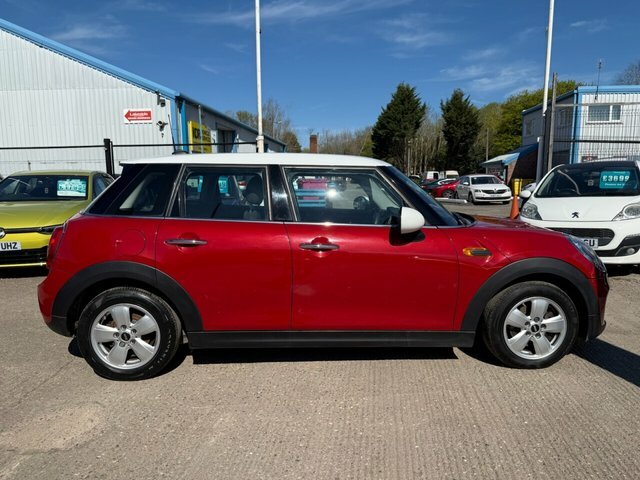 Mini Hatch 1.5 Cooper D Hatchback Euro 6 S Red #2