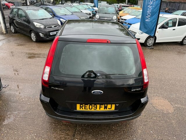 Ford Fusion 1.6 Zetec Climate Hatchback Black #5