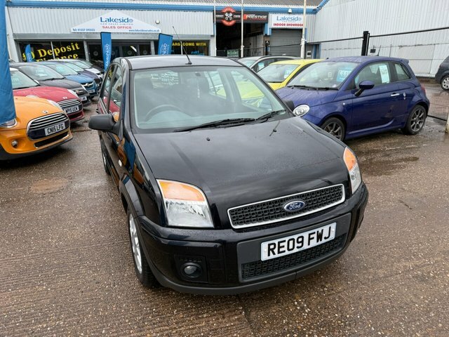 Ford Fusion 1.6 Zetec Climate Hatchback Black