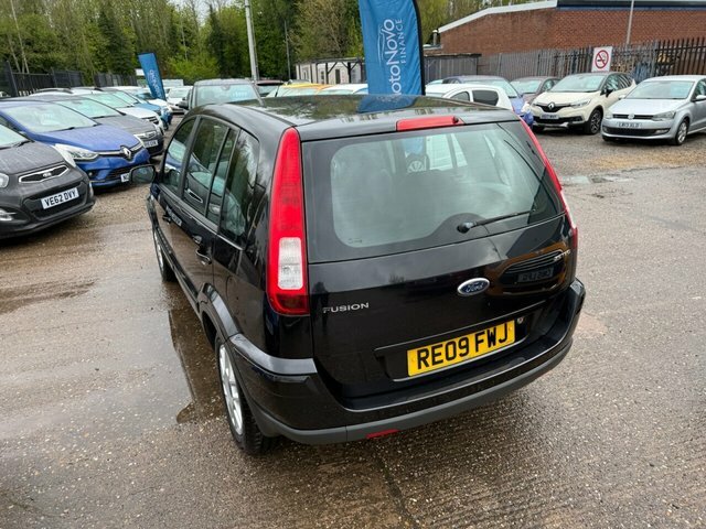 Ford Fusion 1.6 Zetec Climate Hatchback Black #6