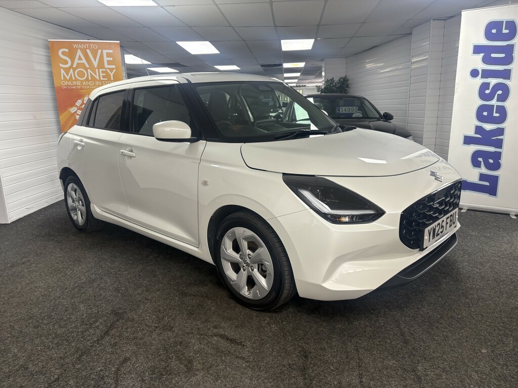 Suzuki Swift Hatchback 1.2 Mhev Motion White