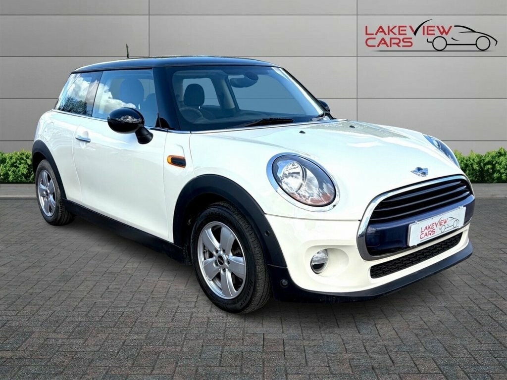 Mini Hatch 1.5L Cooper White