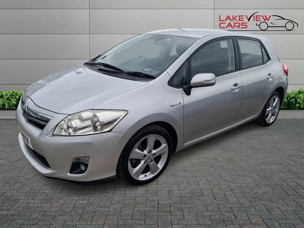 Toyota Auris 1.8L T Spirit Silver #6