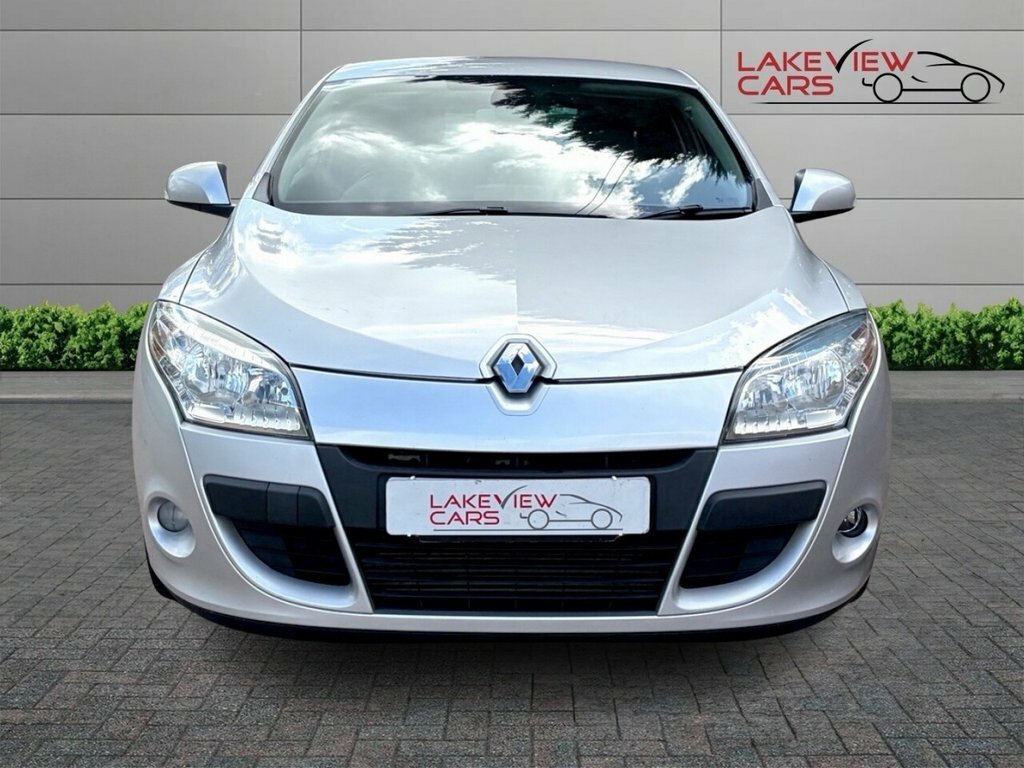 Renault Megane 1.5L Dynamique Tomtom Silver #2