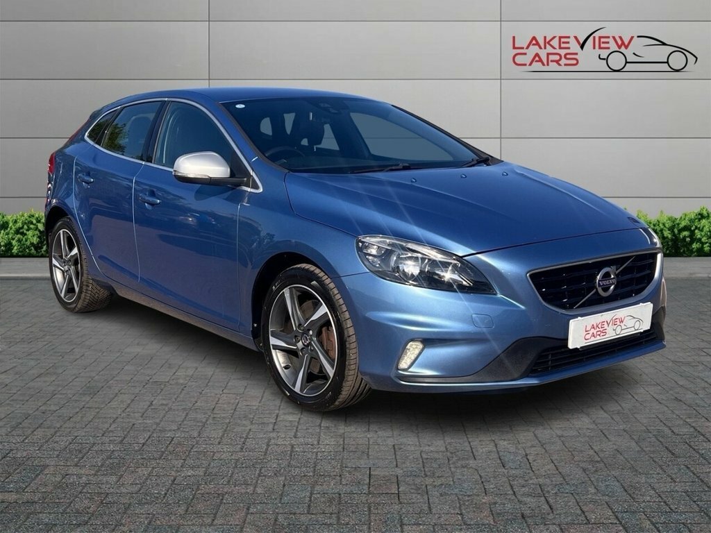 Volvo V40 1.5L R-design Blue