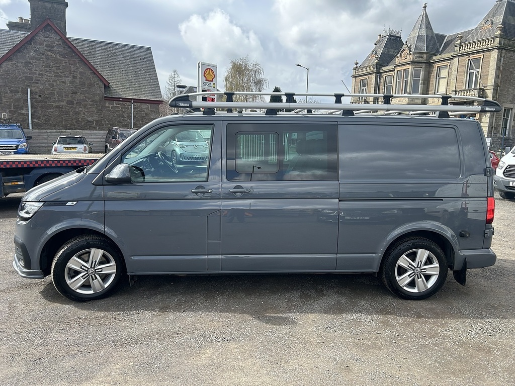 Volkswagen Transporter 2.0 Bitdi T32 Highline Kombi Double Cab SV72WCG Grey #3