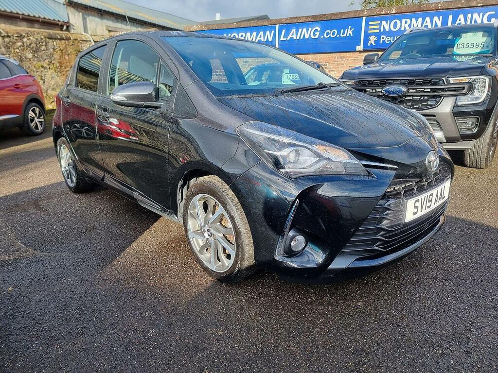 Toyota Yaris 1.5 Vvt-i Y20 Euro 6 Black