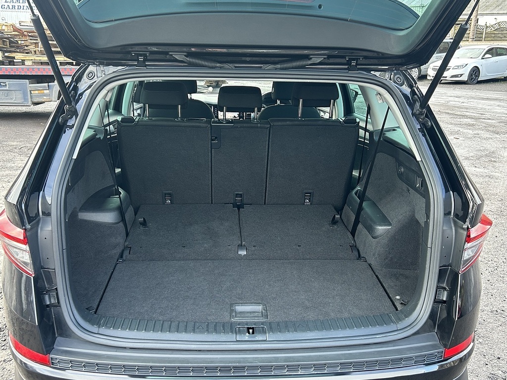 Skoda Kodiaq 1.5 Tsi Act Se Drive Suv Euro 6 ND22RNV Black #5