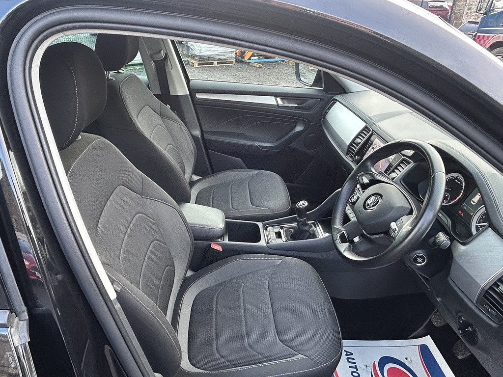 Skoda Kodiaq 1.5 Tsi Act Se Drive Suv Euro 6 ND22RNV Black #6