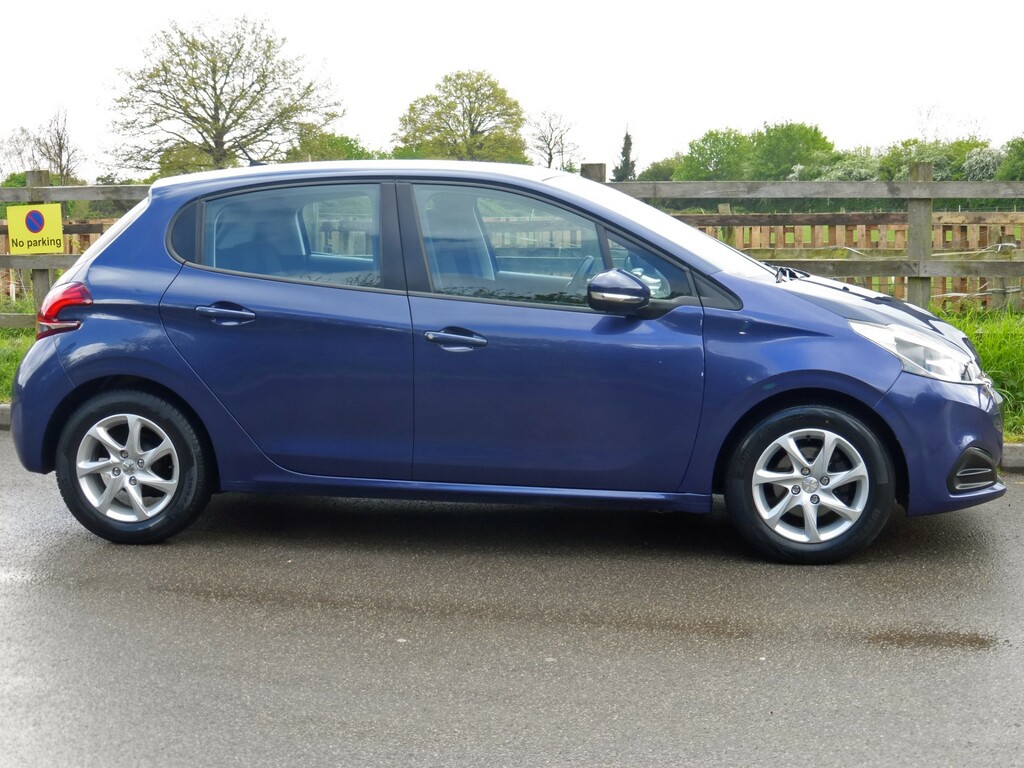 Peugeot 208 Petrol HG15UZO  #5