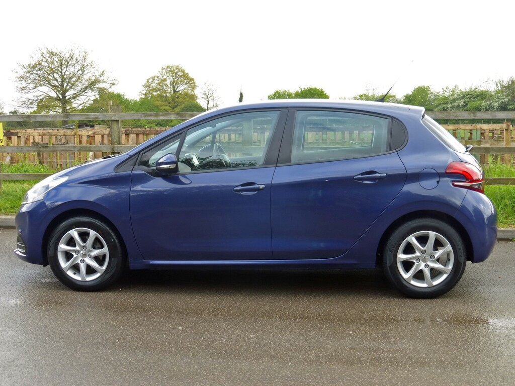Peugeot 208 Petrol HG15UZO  #4