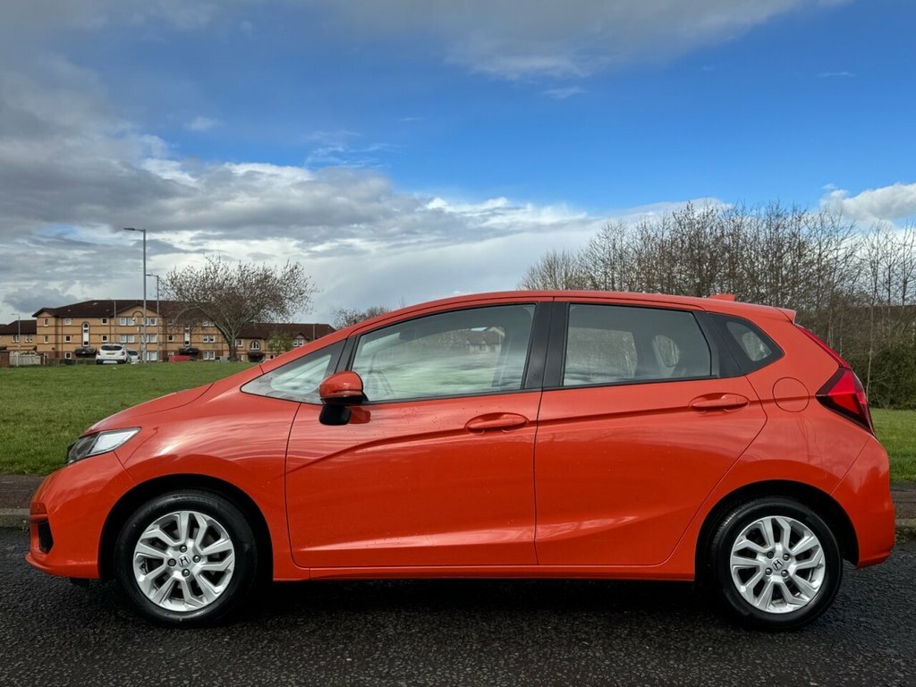 Honda Jazz 1.3L Se SD18BYY Orange #2