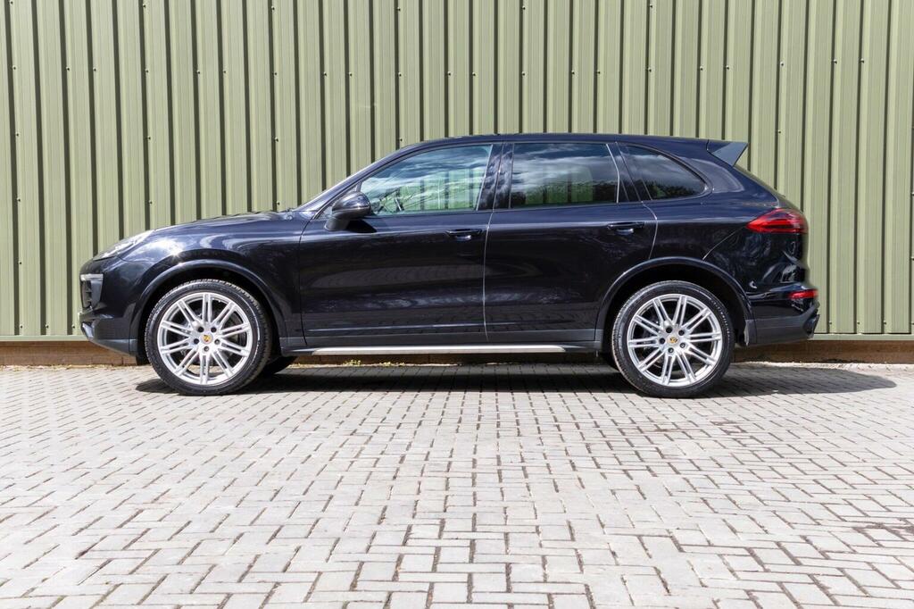 Porsche Cayenne 3.0 Td V6 Platinum Edition Tiptronics 4Wd Euro 6 Black #4
