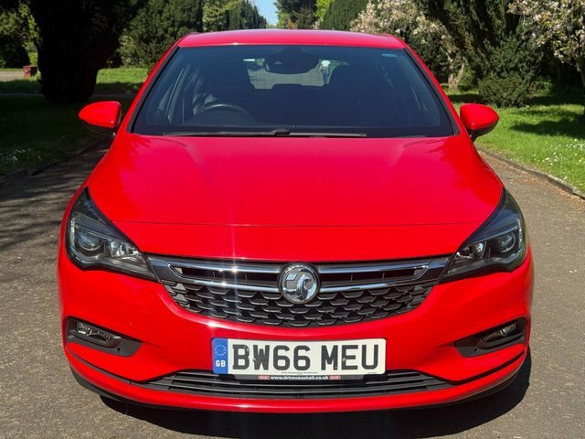 Vauxhall Astra Turbo Sri Nav Hatchback BW66MEU Red #2