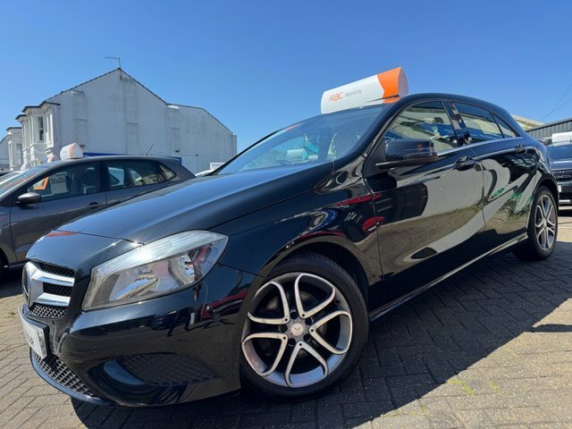 Mercedes-Benz A Class 1.6 A200 Blueefficiency Sport 7G-dct EO13YPA Black #2