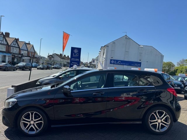 Mercedes-Benz A Class 1.6 A200 Blueefficiency Sport 7G-dct EO13YPA Black #6