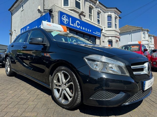 Mercedes-Benz A Class 1.6 A200 Blueefficiency Sport 7G-dct EO13YPA Black #3