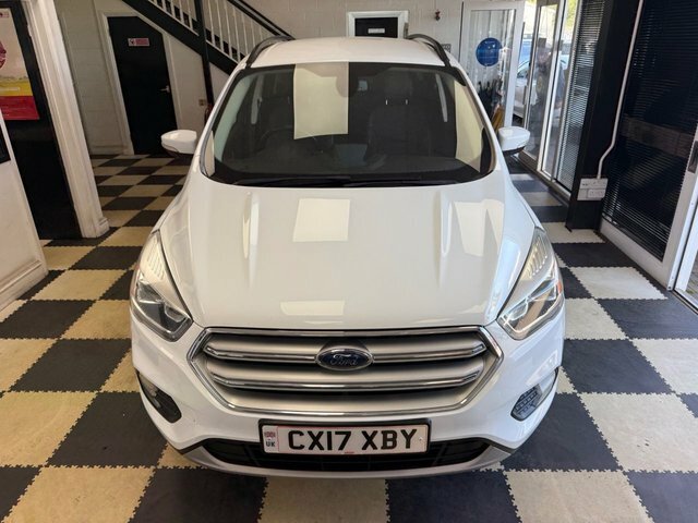 Ford Kuga Tdci Titanium Suv CX17XBY White #2