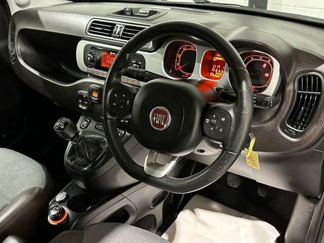 Fiat Panda 0.9 Twinair Cross Hatchback Euro Grey