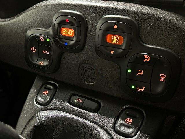 Fiat Panda 0.9 Twinair Cross Hatchback Euro Black #2