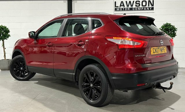 Nissan Qashqai 1.5 Dci Acenta Suv 2Wd Euro 6 S Red #4