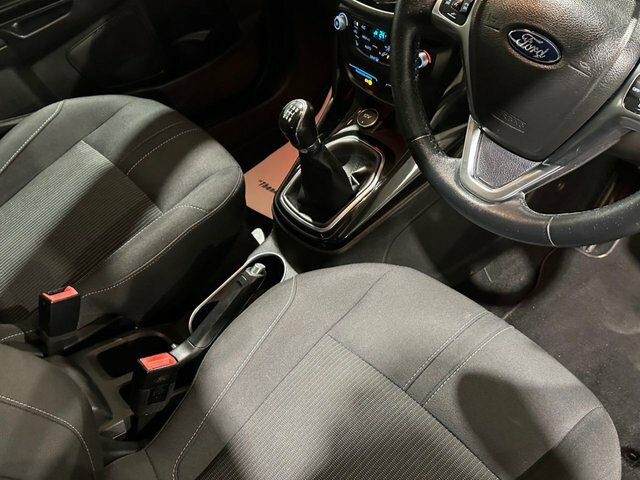 Ford B-Max 1.0T Ecoboost Titanium Navigator Mpv Ma Red #5