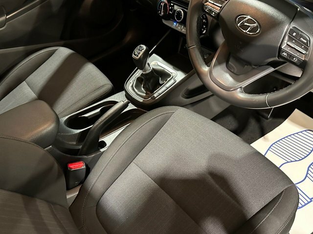 Hyundai Kona 1.0 T-gdi Mhev Se Connect Suv Hybrid Ma White #4