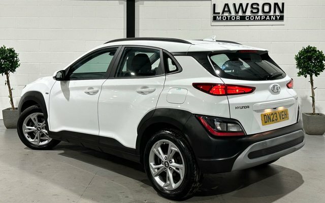 Hyundai Kona 1.0 T-gdi Mhev Se Connect Suv Hybrid Ma White #3