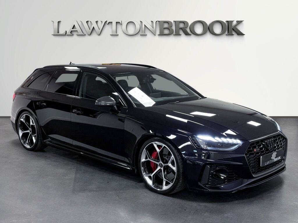 Audi RS4 Competition Quattro 