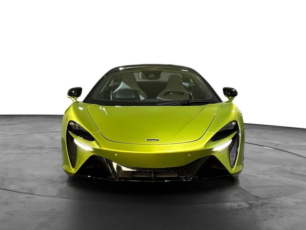 McLaren Artura Hybrid Green #5