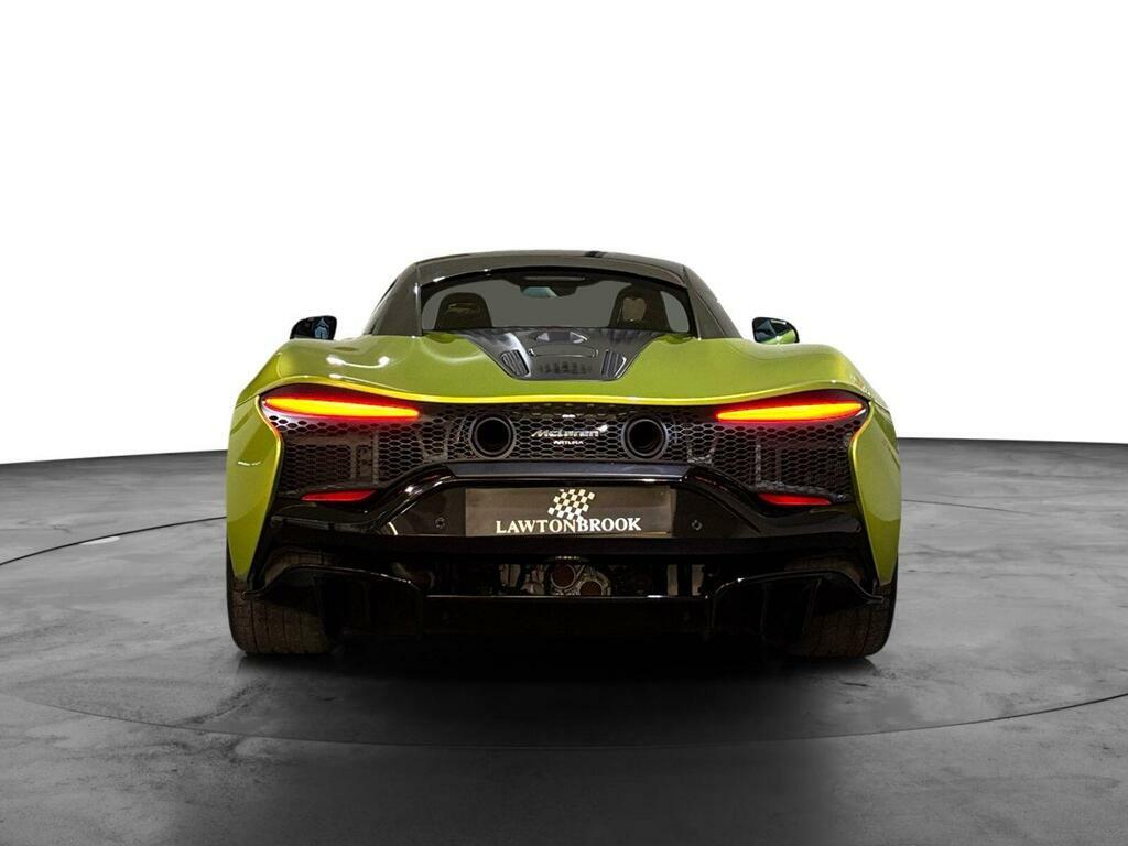 McLaren Artura Hybrid Green #6