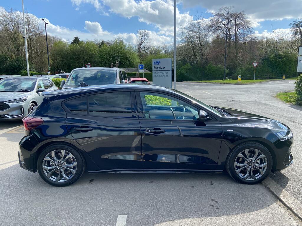 Ford Focus 1.0 Mhev St-line Mild Hybrid Great Spec EA75GXR Black #4