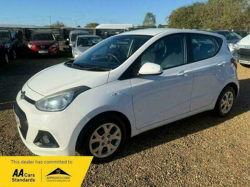 Hyundai I10 1.0 Se Euro 5 FN14NLG White #3