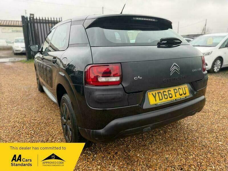 Citroen C4 Cactus 1.2 Puretech Touch Euro YD66PCU Black #4