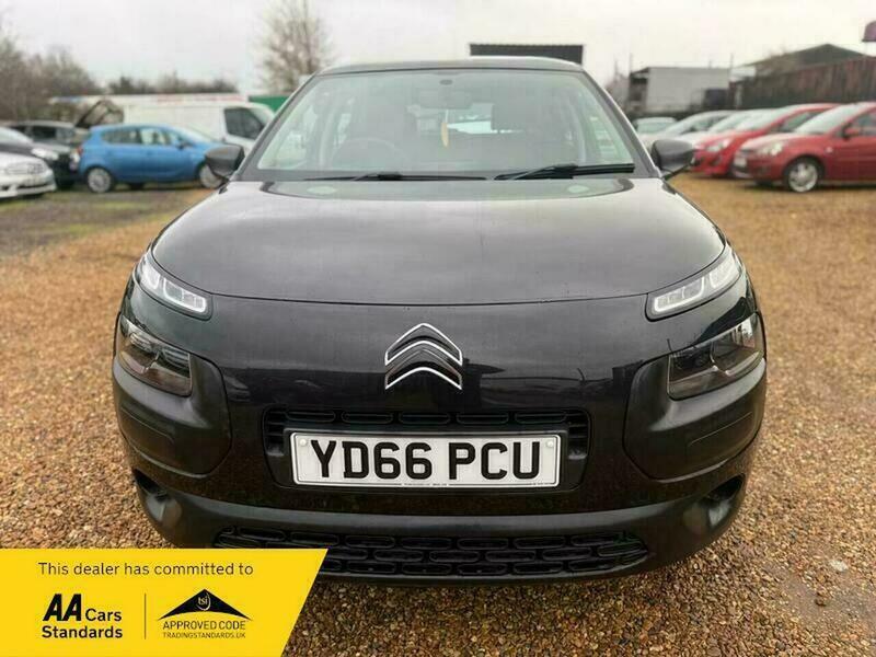 Citroen C4 Cactus 1.2 Puretech Touch Euro YD66PCU Black #2