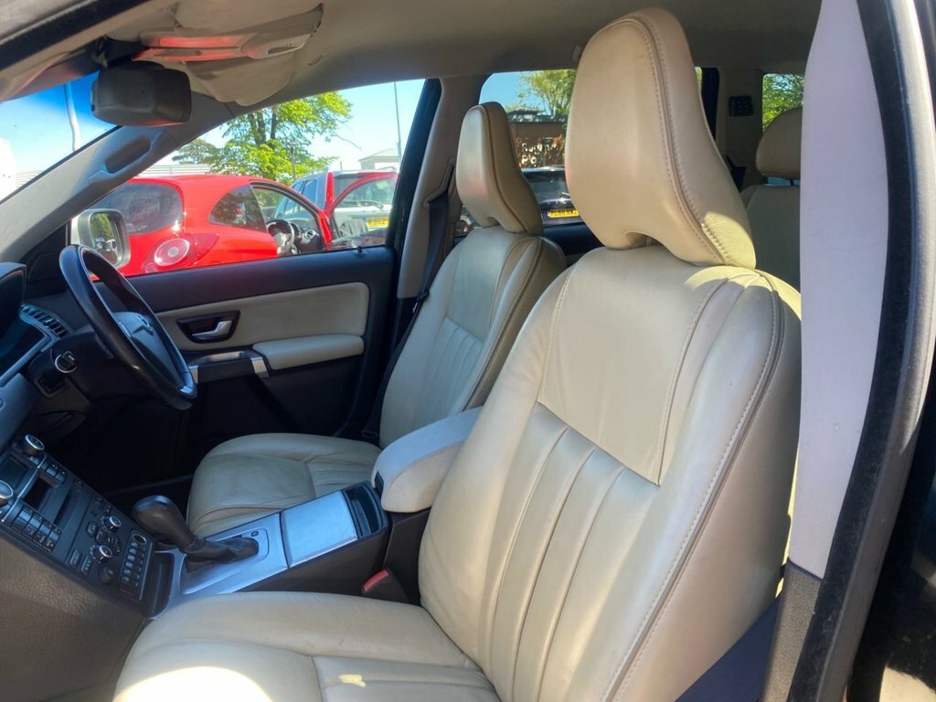 Volvo XC90 2.4L Se Lux KW14NYZ Black #5