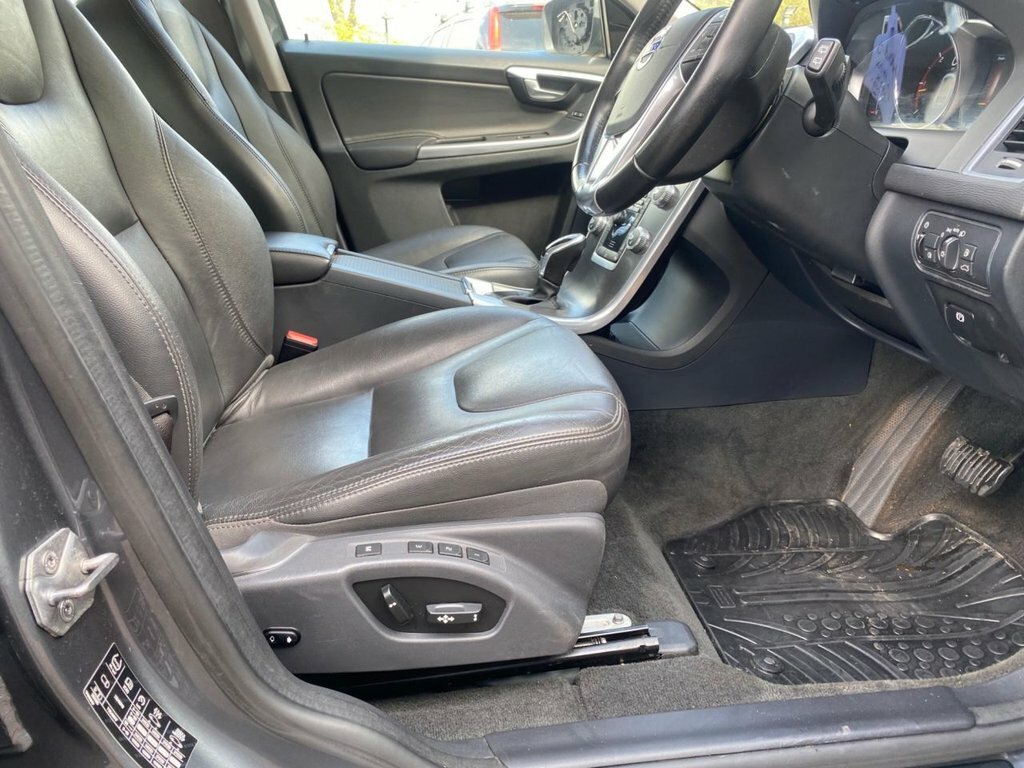 Volvo XC60 2.4L Se Lux Nav WA16XOM Grey #6